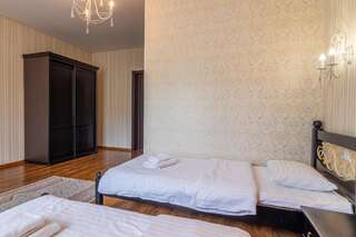 Отель Hotel Pid Strihoju Буковель Стандартный двухместный номер с 2 отдельными кроватями-3