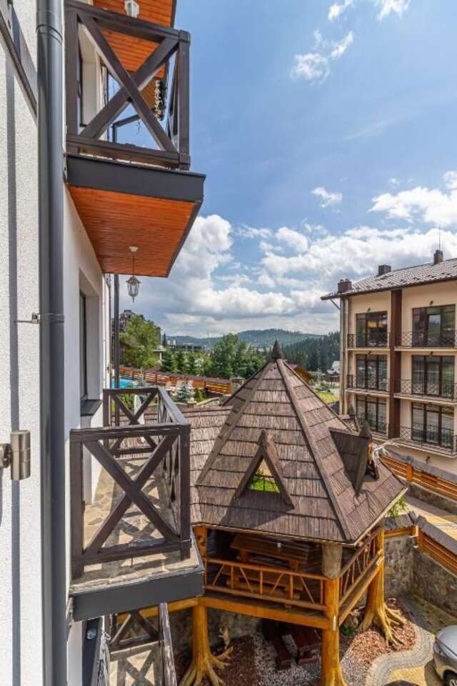 Отель Hotel Pid Strihoju Буковель-51